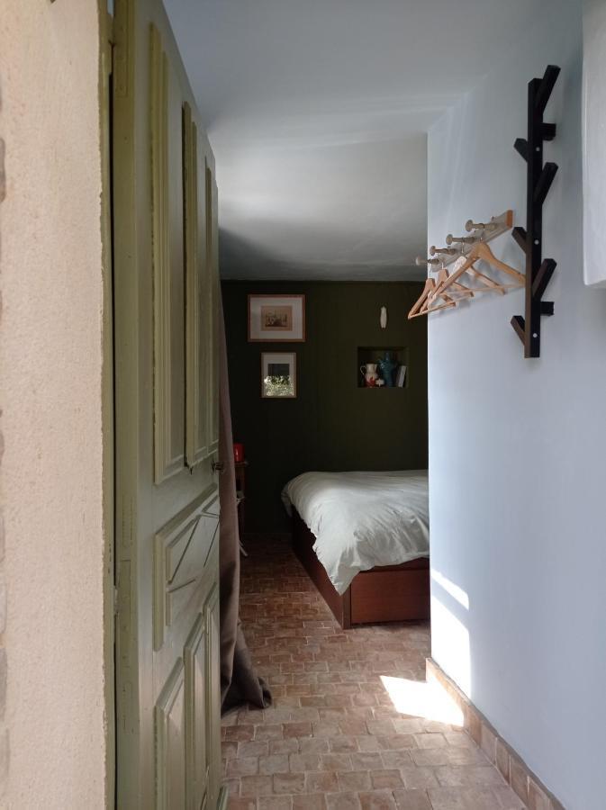 Bed and Breakfast La Fontaine Bargème Pokoj fotografie
