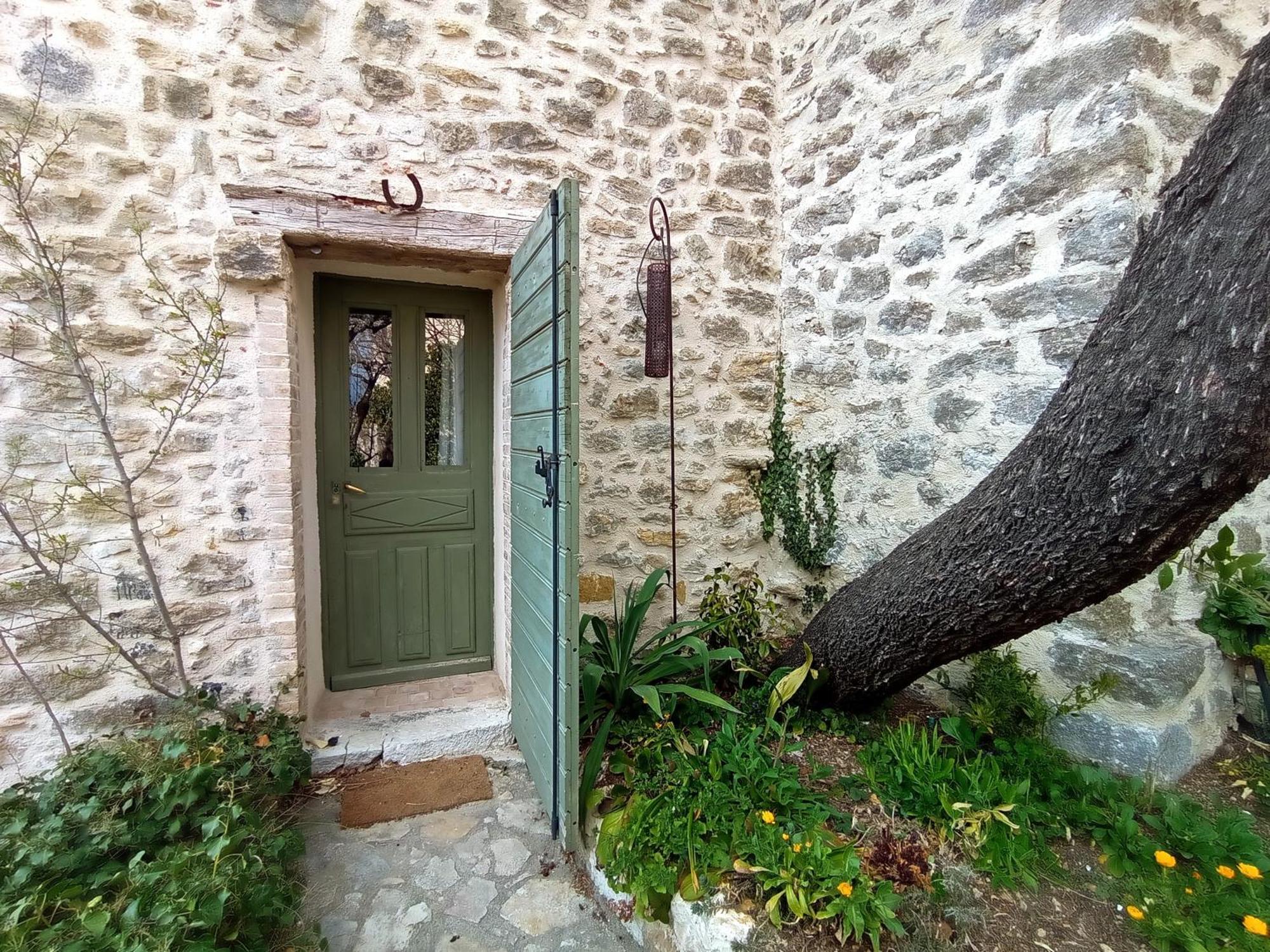 Bed and Breakfast La Fontaine Bargème Pokoj fotografie