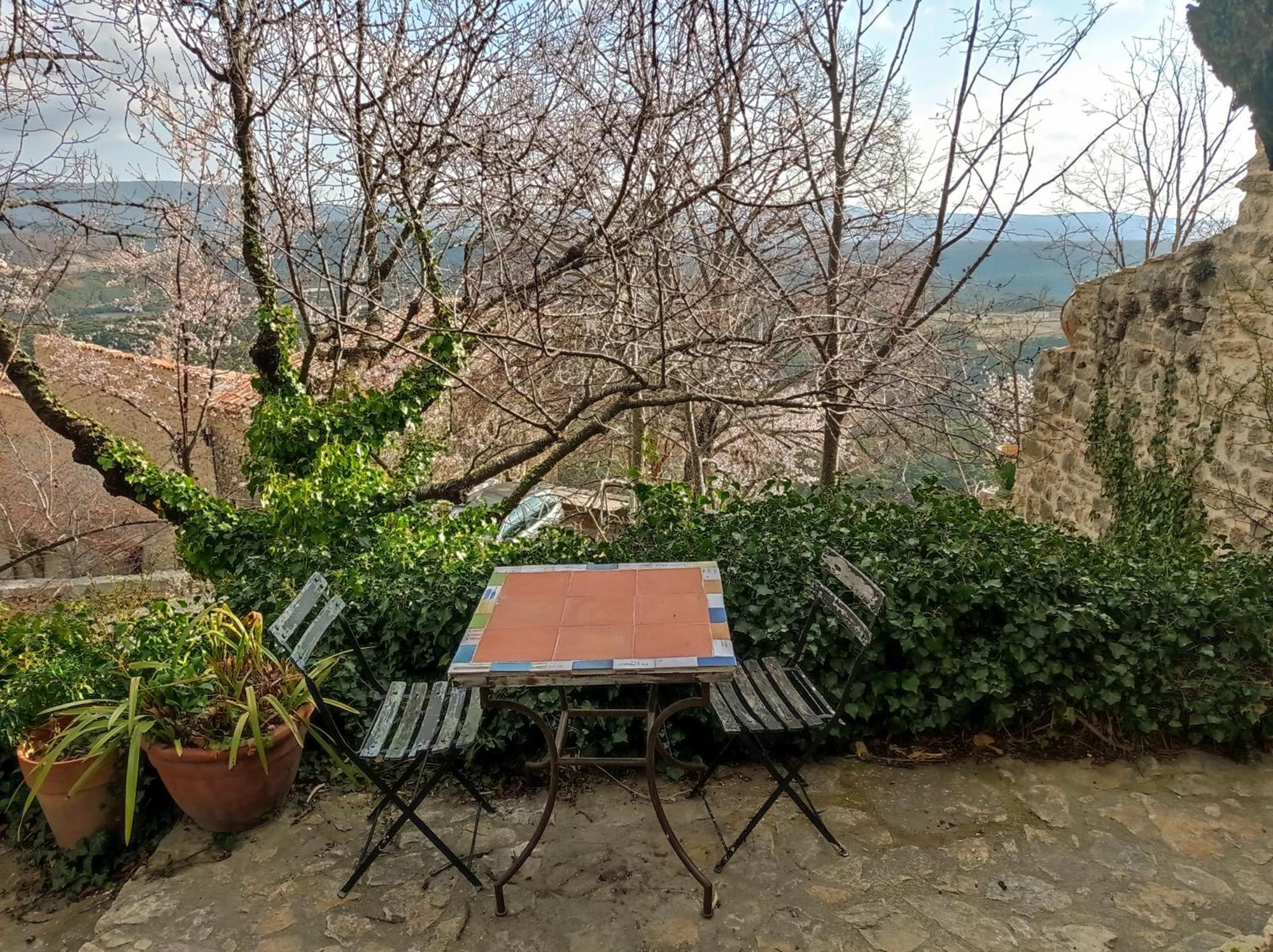 Bed and Breakfast La Fontaine Bargème Pokoj fotografie